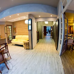 Les Edelweiss Hotel